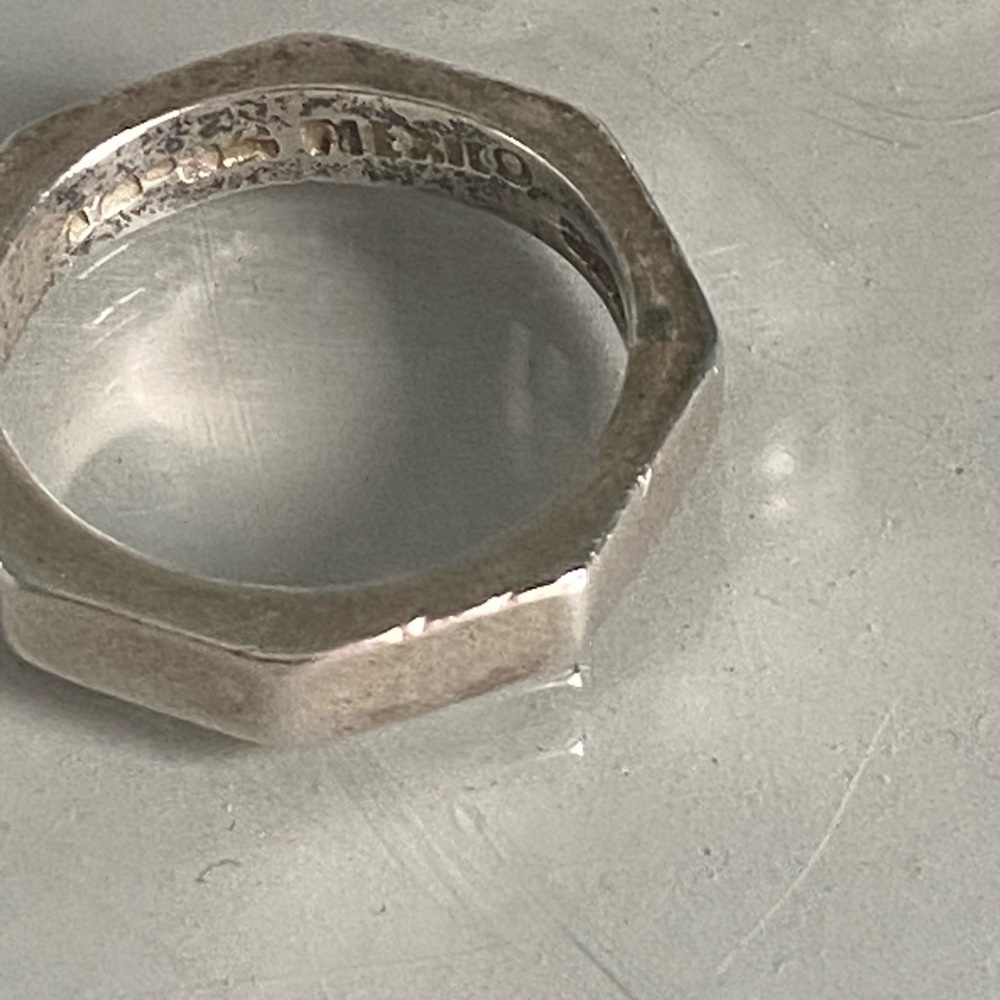 Vintage Mexico silver hexagon ring. Size 6